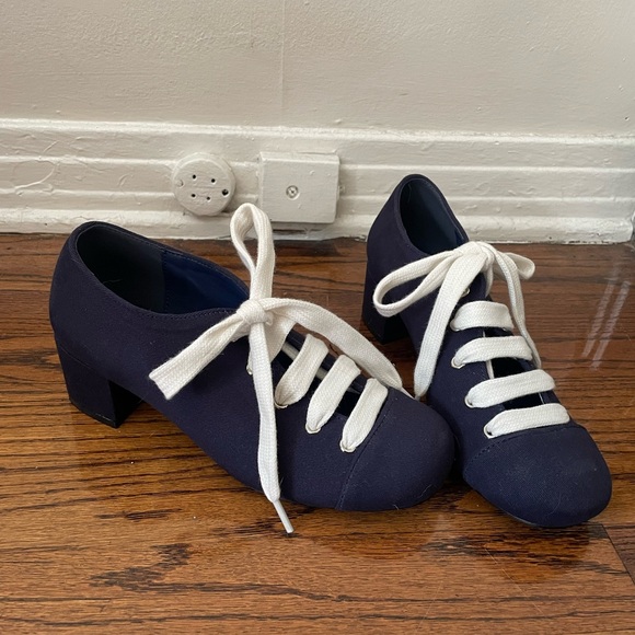 Classic Navy Women's Shoes with White Laces - Picture 1 of 5